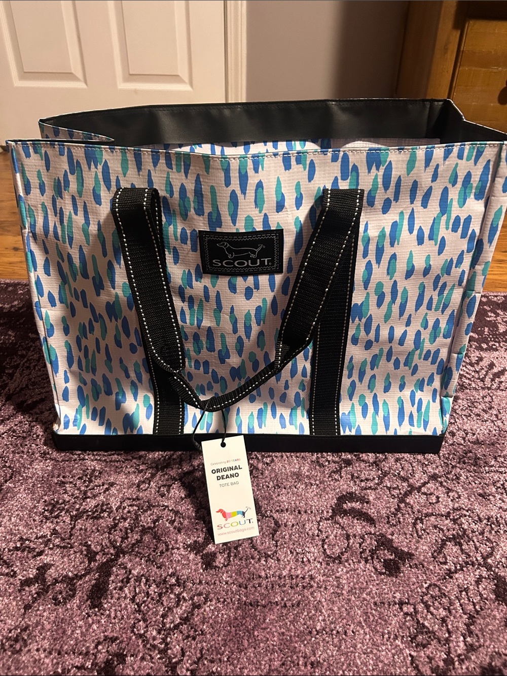 Scout White Tote with Blue and Teal Dot Print and Black Straps
